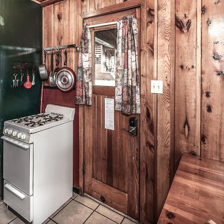 Apache Village 10, King Studio, Midtown, Sleeps 2 Ruidoso Exterior photo