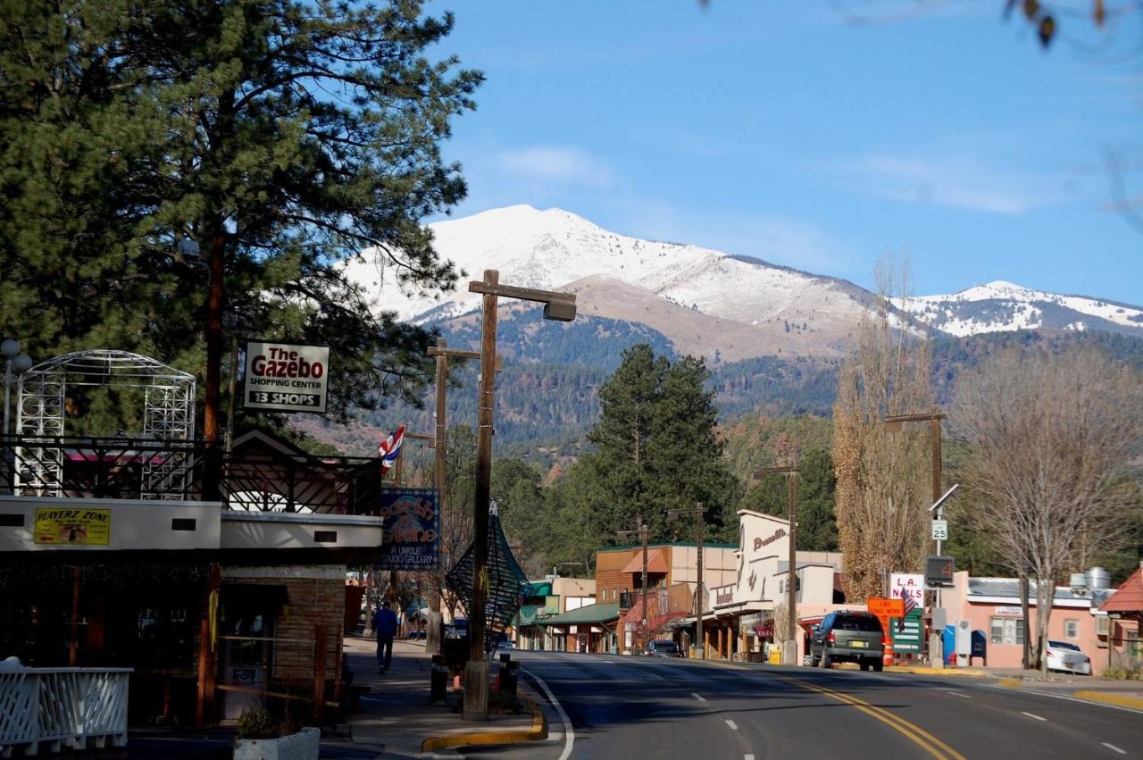 Apache Village 10, King Studio, Midtown, Sleeps 2 Ruidoso Exterior photo