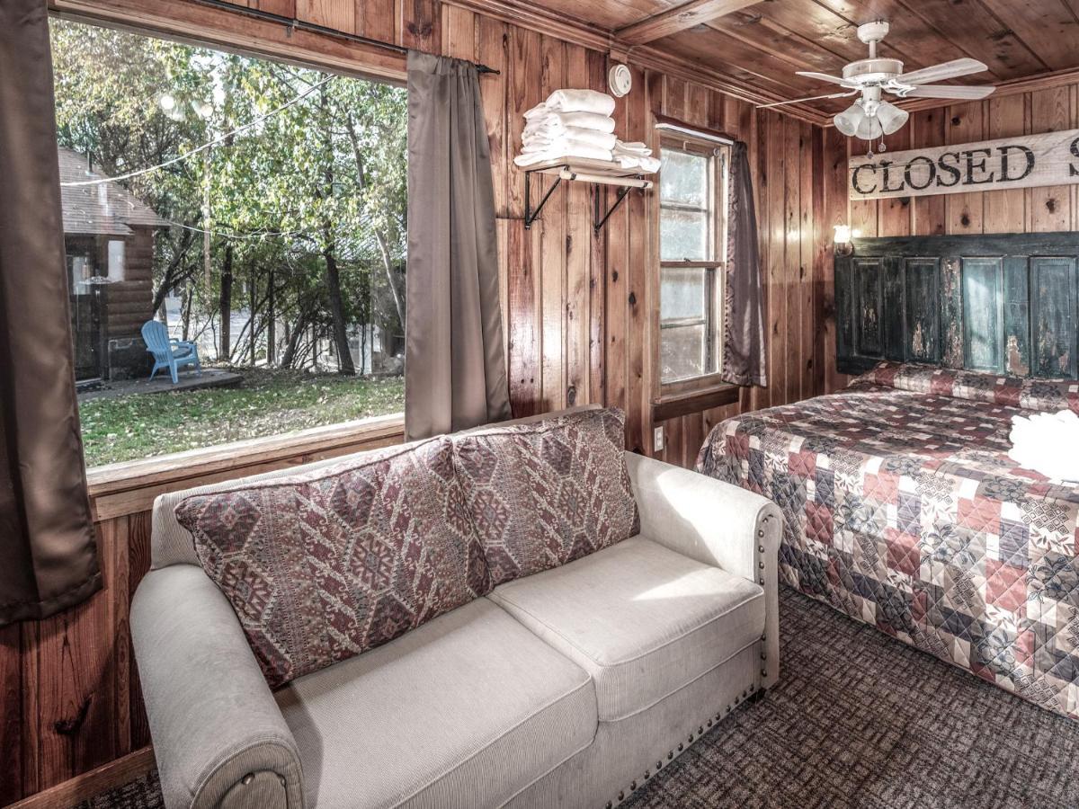 Apache Village 10, King Studio, Midtown, Sleeps 2 Ruidoso Exterior photo