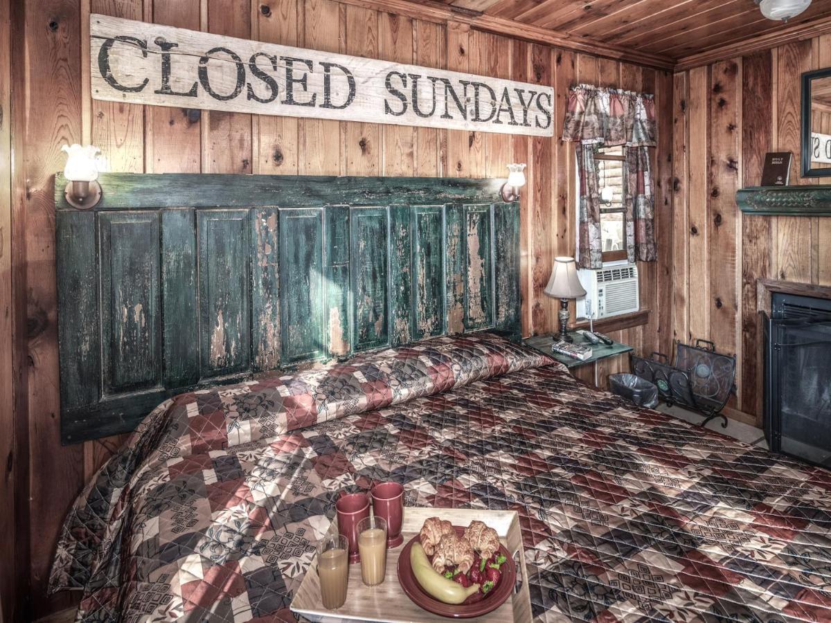 Apache Village 10, King Studio, Midtown, Sleeps 2 Ruidoso Exterior photo